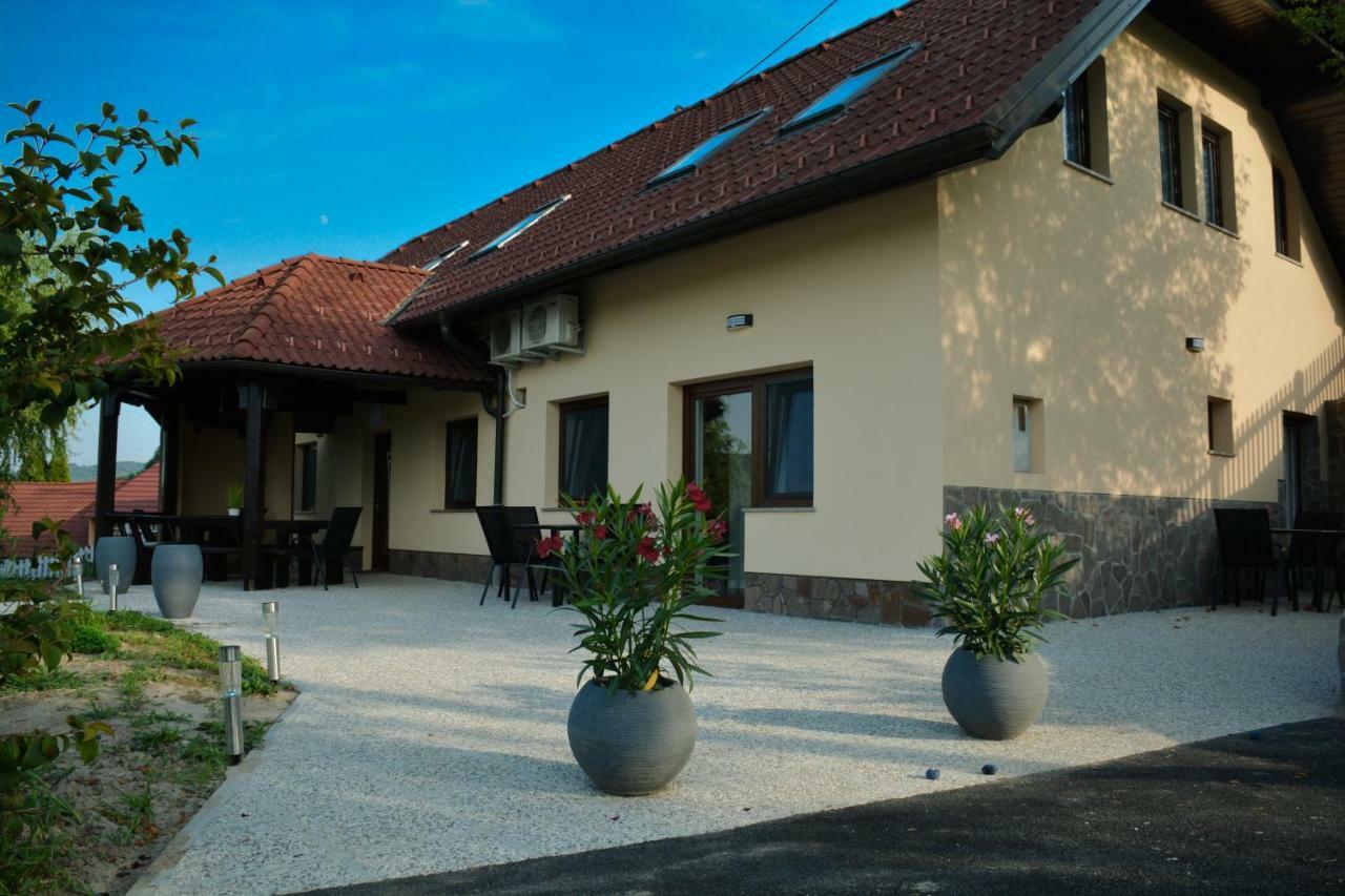 Farm Stay Zevnik Brežice Eksteriør bilde